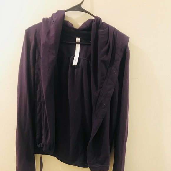 lululemon athletica Tops - Lululemon Long Sleeve Wrap Jacket w/Hood